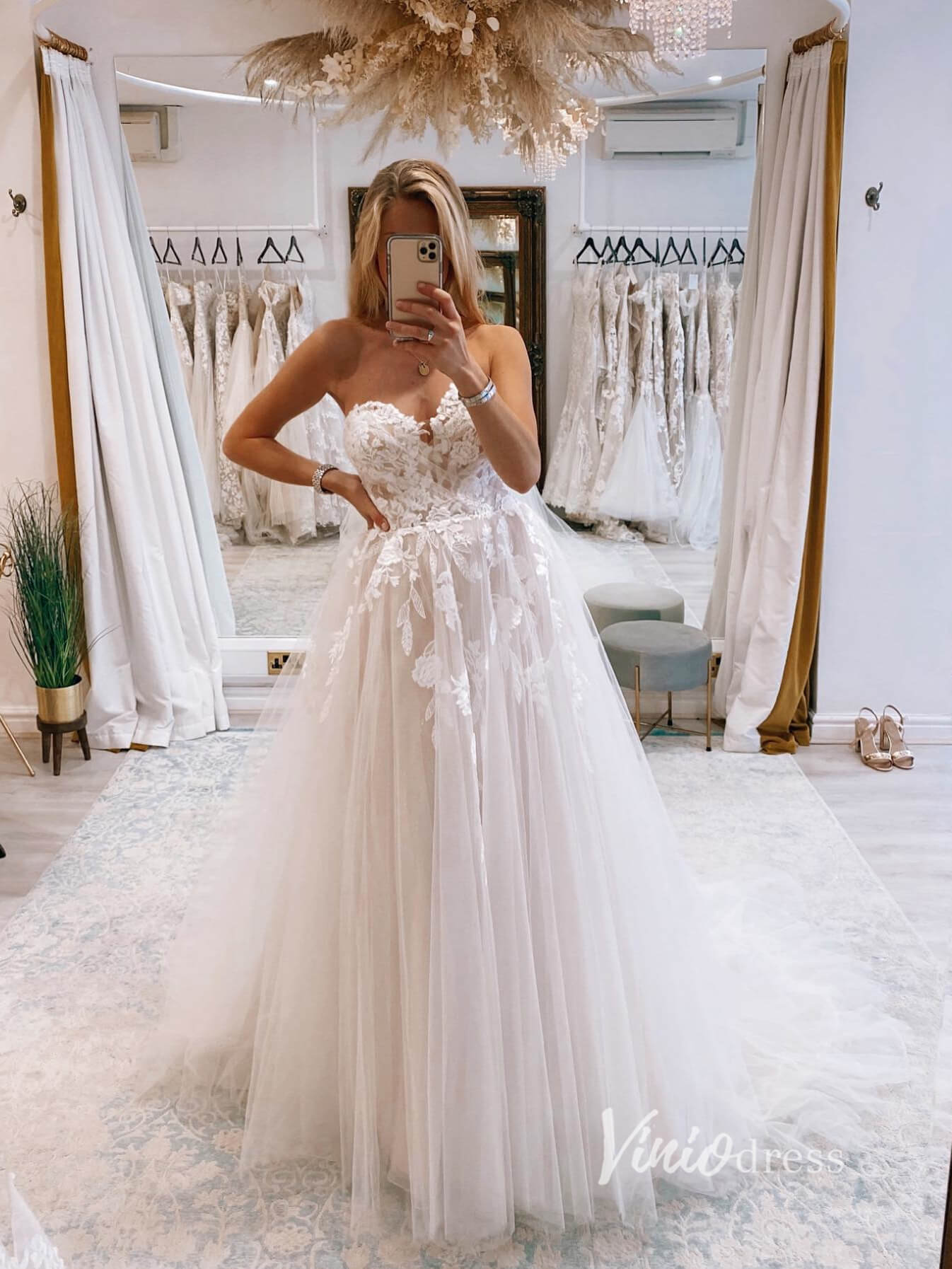 Strapless Tulle Wedding Dresses Lace Appliqued A-line Modern Bridal Gown VW2135-wedding dresses-Viniodress-Champagne-Custom Size-Viniodress